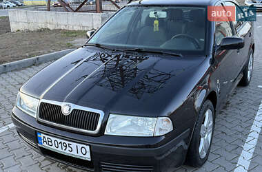 Лифтбек Skoda Octavia 2004 в 