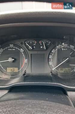Лифтбек Skoda Octavia 2003 в 