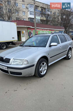 Универсал Skoda Octavia 2004 в Лысянке