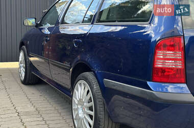 Универсал Skoda Octavia 2010 в 