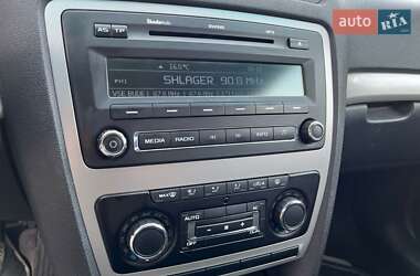 Лифтбек Skoda Octavia 2009 в 