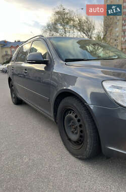 Універсал Skoda Octavia 2011 в 