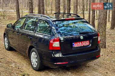 Универсал Skoda Octavia 2010 в 
