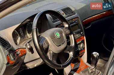 Универсал Skoda Octavia 2010 в 
