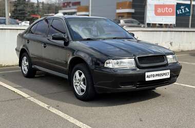 Лифтбек Skoda Octavia 1998 в 