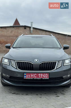 Універсал Skoda Octavia 2017 в Бережанах