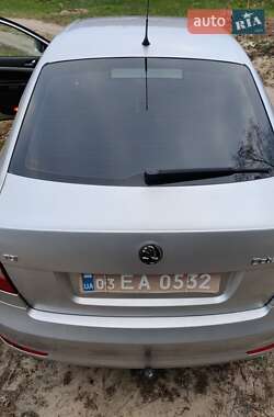 Лифтбек Skoda Octavia 2009 в 