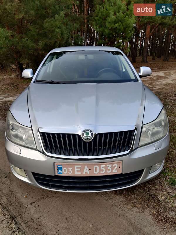 Лифтбек Skoda Octavia 2009 в 