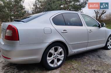 Лифтбек Skoda Octavia 2009 в 