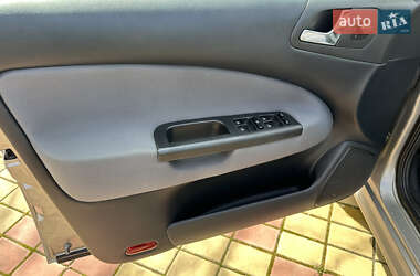 Лифтбек Skoda Octavia 2010 в 