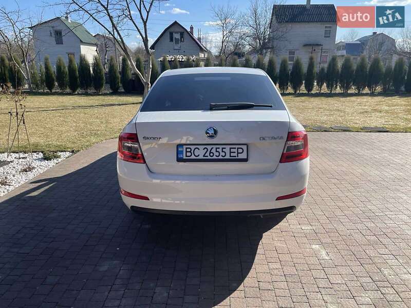 Лифтбек Skoda Octavia 2015 в Львове