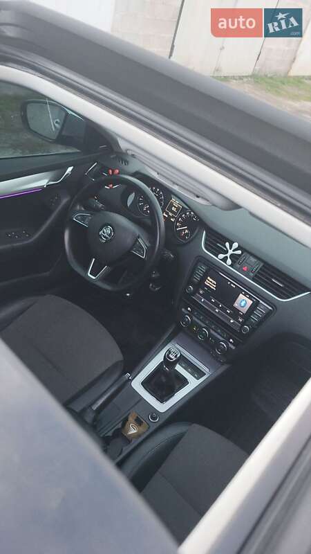 Универсал Skoda Octavia 2014 в Знаменке
