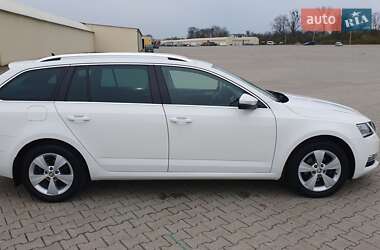Універсал Skoda Octavia 2019 в 