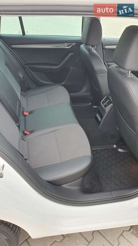 Универсал Skoda Octavia 2019 в Черновцах