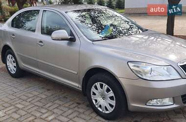 Ліфтбек Skoda Octavia 2012 в 
