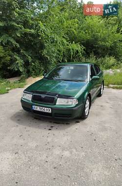 Лифтбек Skoda Octavia 2003 в 