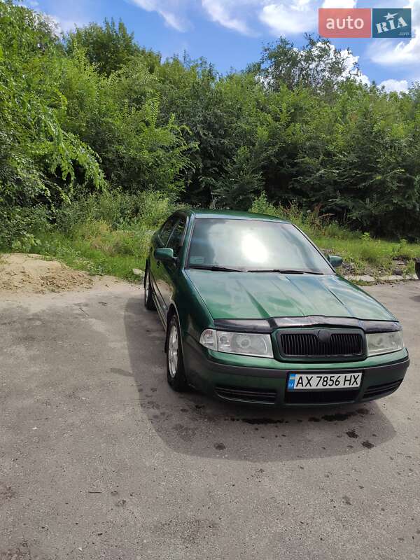 Лифтбек Skoda Octavia 2003 в Харькове