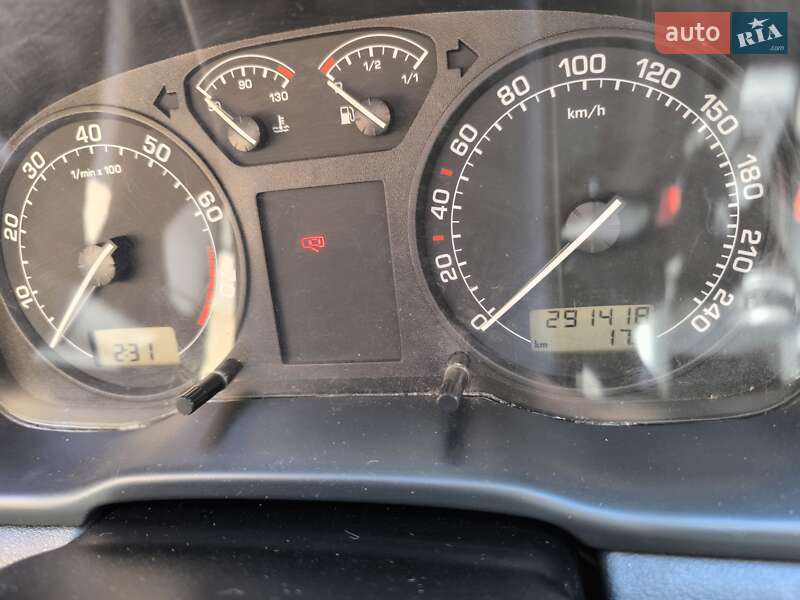 Лифтбек Skoda Octavia 2003 в Харькове