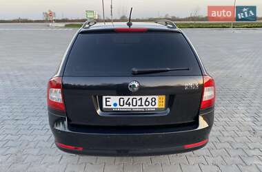 Универсал Skoda Octavia 2011 в 