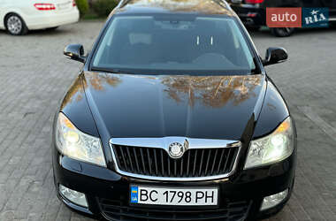 Универсал Skoda Octavia 2010 в 