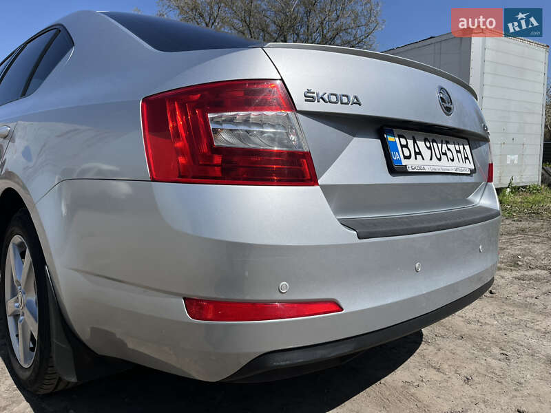 Лифтбек Skoda Octavia 2013 в Кропивницком