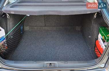 Лифтбек Skoda Octavia 2012 в 