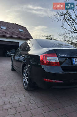 Лифтбек Skoda Octavia 2015 в 