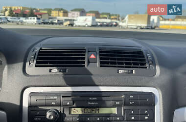 Лифтбек Skoda Octavia 2010 в 