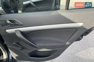 Лифтбек Skoda Octavia 2010 в 