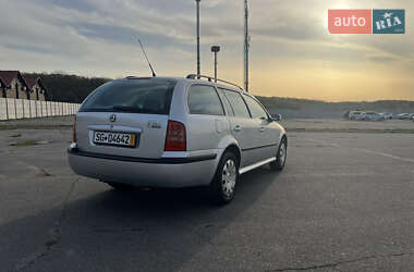 Универсал Skoda Octavia 2009 в 