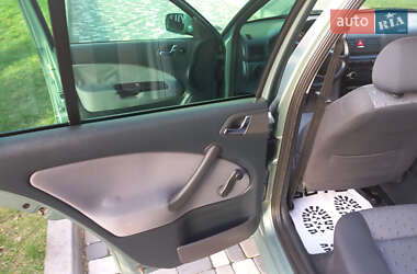 Универсал Skoda Octavia 2003 в 