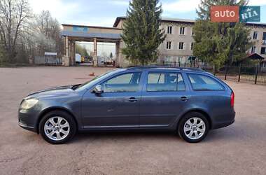 Универсал Skoda Octavia 2010 в 