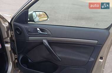 Ліфтбек Skoda Octavia 2004 в 