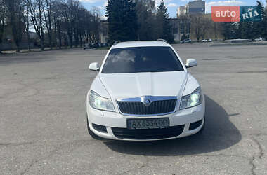 Универсал Skoda Octavia 2010 в 