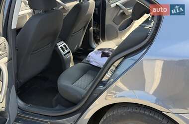 Лифтбек Skoda Octavia 2012 в 