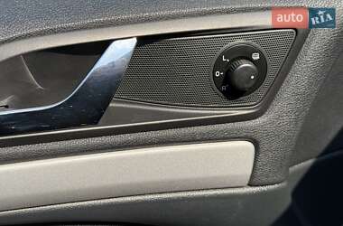 Лифтбек Skoda Octavia 2012 в 