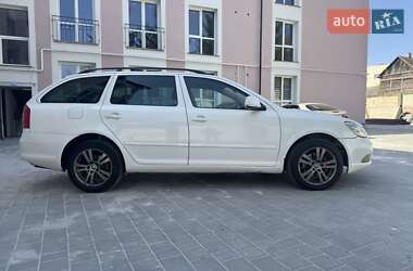 Универсал Skoda Octavia 2012 в 