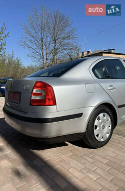 Лифтбек Skoda Octavia 2008 в 