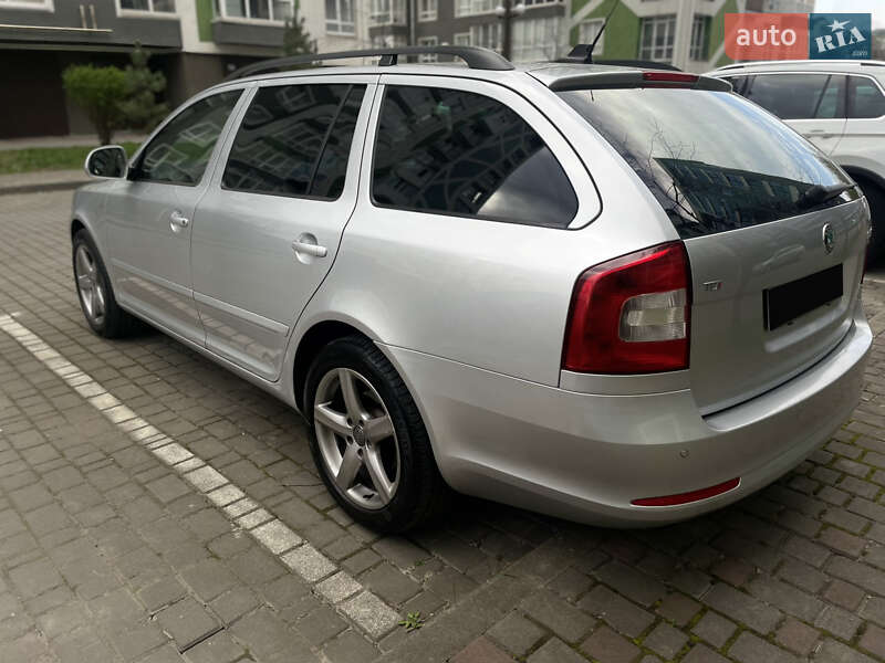 Універсал Skoda Octavia 2012 в Івано-Франківську