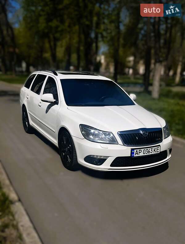 Универсал Skoda Octavia 2010 в 