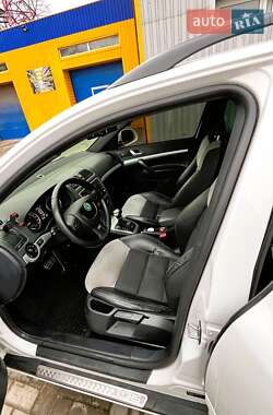 Универсал Skoda Octavia 2010 в 