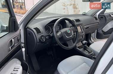 Универсал Skoda Octavia 2012 в 