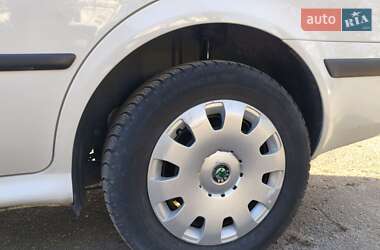 Ліфтбек Skoda Octavia 2009 в 