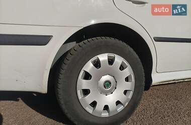 Ліфтбек Skoda Octavia 2009 в 