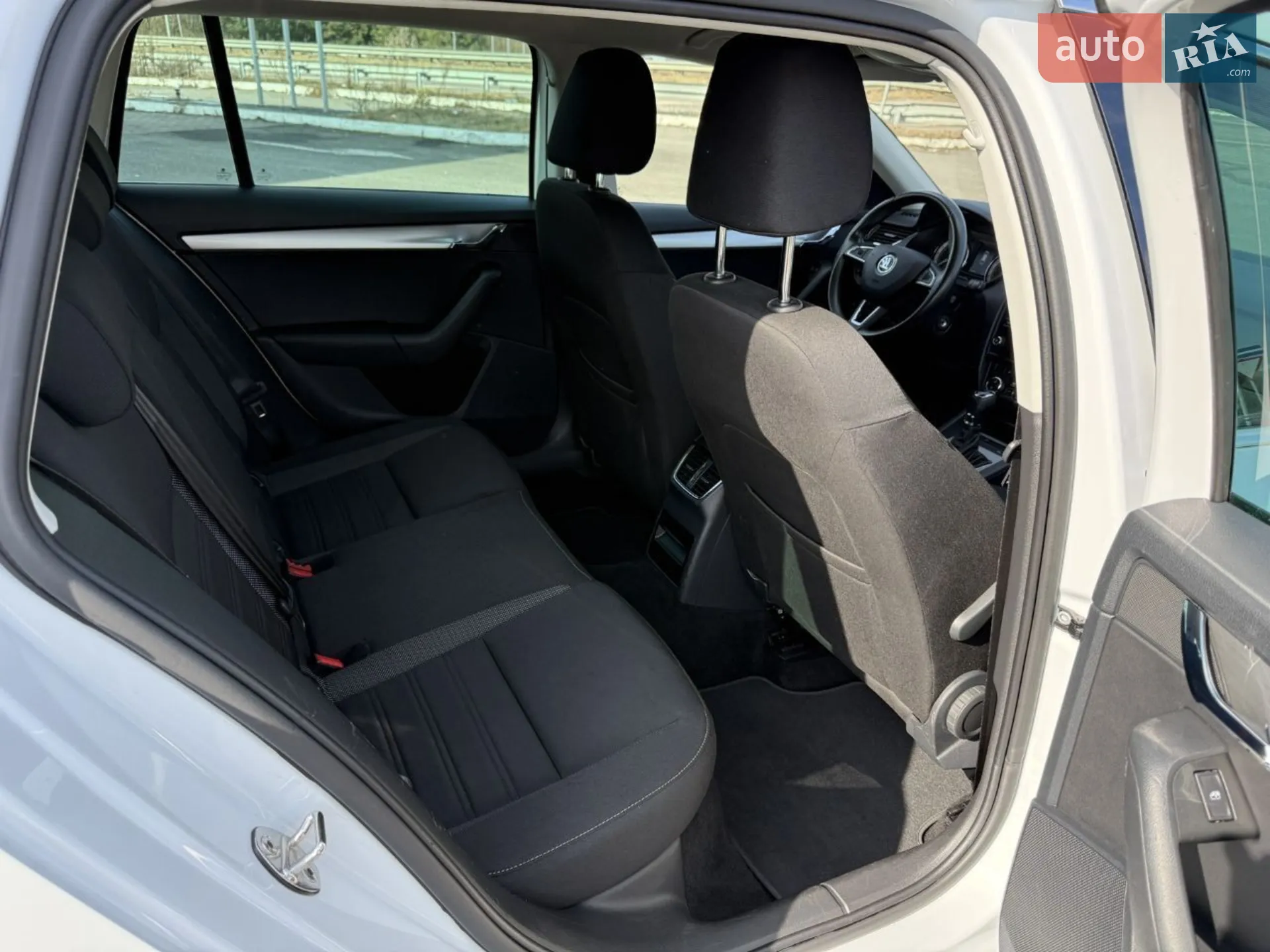 2019 Skoda Octavia - мініатюра 104