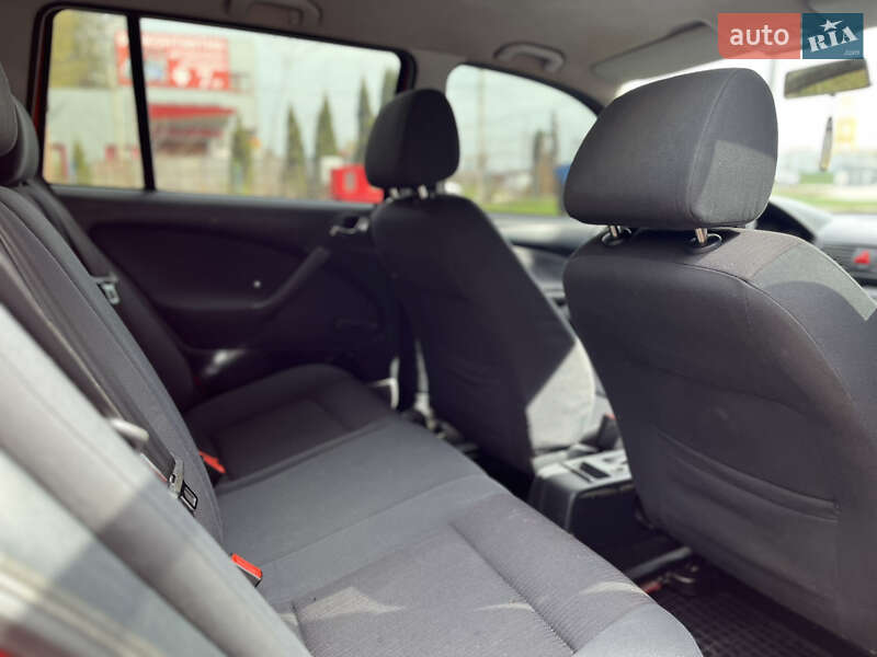 Універсал Skoda Octavia 2009 в Тернополі