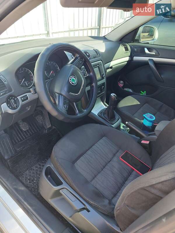 Універсал Skoda Octavia 2011 в Полтаві