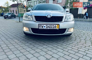 Универсал Skoda Octavia 2010 в 