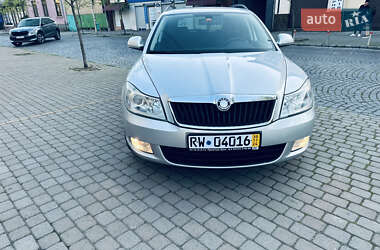 Универсал Skoda Octavia 2010 в 