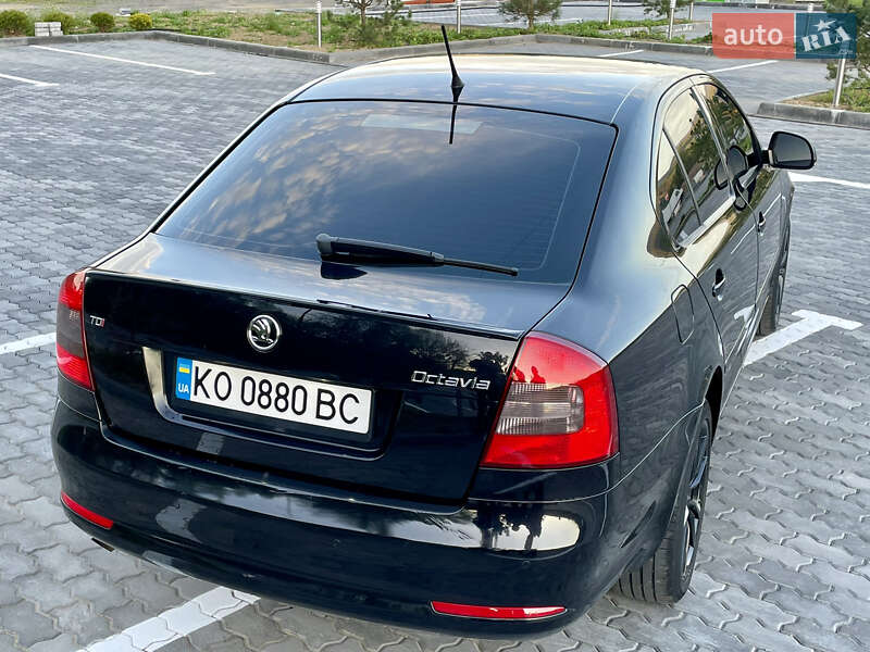 Лифтбек Skoda Octavia 2011 в Сваляве